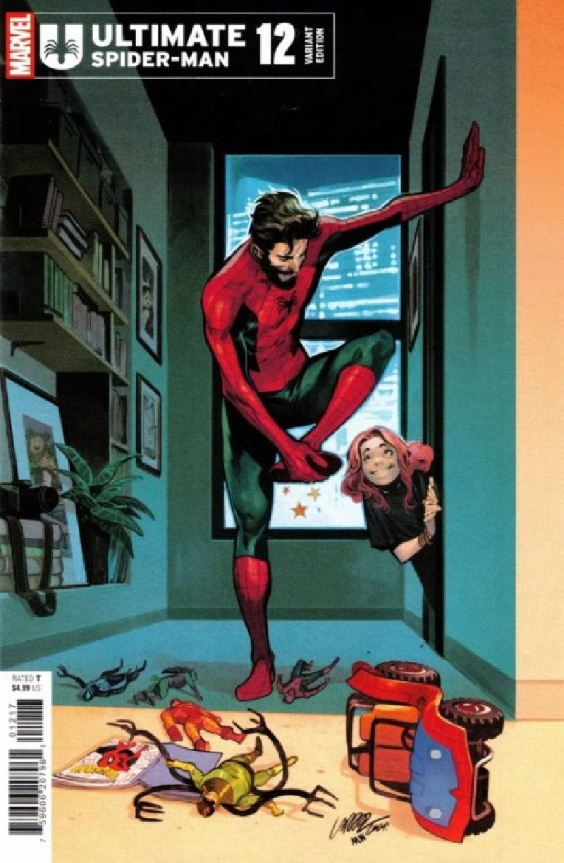 ULTIMATE SPIDER-MAN 12 PEPE LARRAZ VARIANT